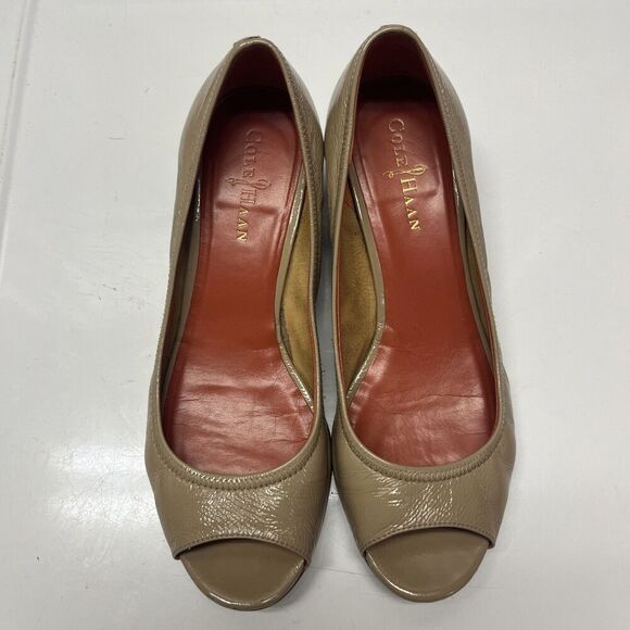 Cole Haan Open Toe Wedge Patent Leather Shoes | 8B Tan Neutral Peep Toe - Picture 1 of 12